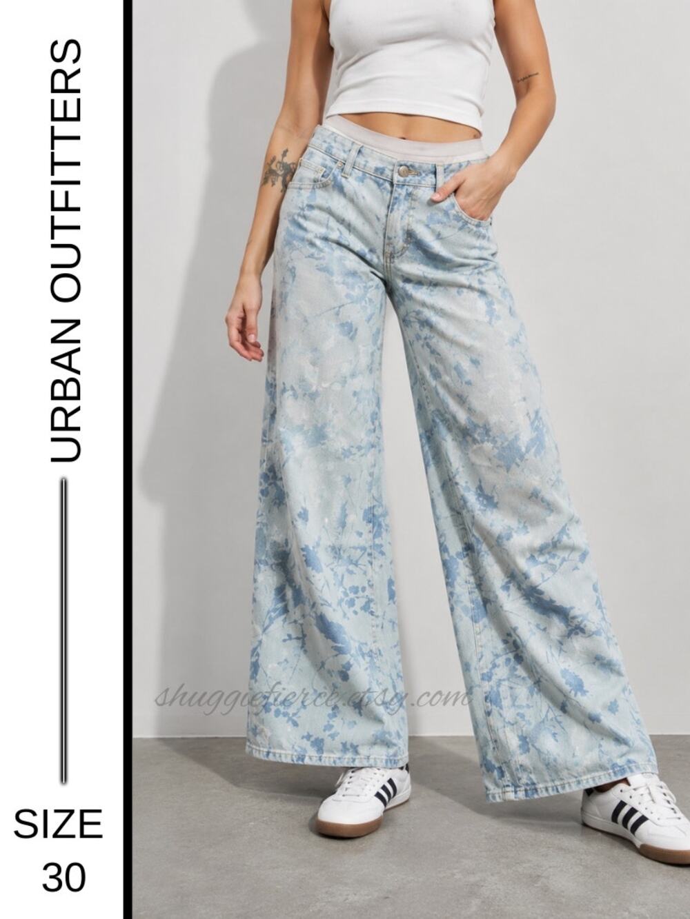 MSRP: $99 | ✨ Urban Outfitters BDG Low & Wide Floral Jeans – Size 30 ✨ - Picture 1 of 7